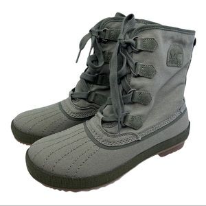 Sorel Tivoli Rugged Canvas Boots 8
